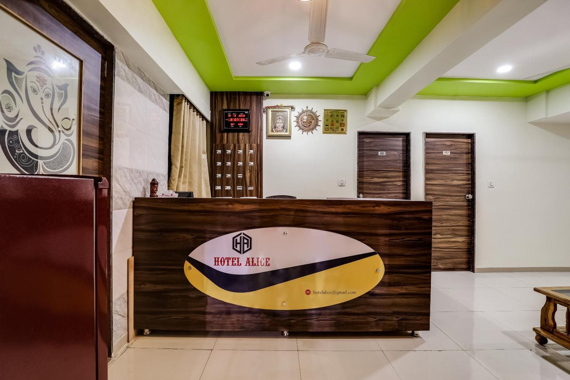 Collection O Hotel Alice Ahmedabad Eksteriør billede